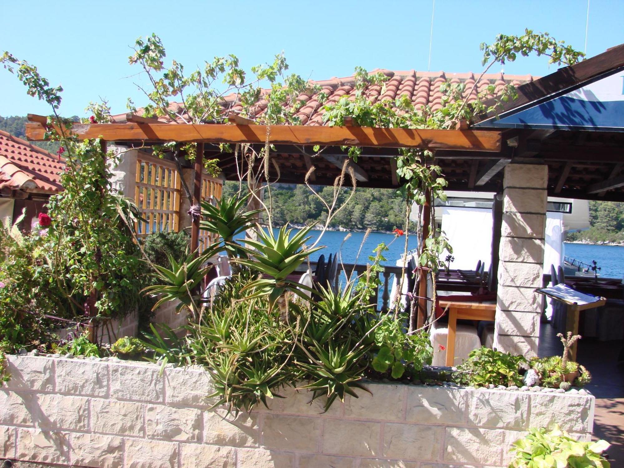 Sea House Mljet Hotel Polace Exterior photo